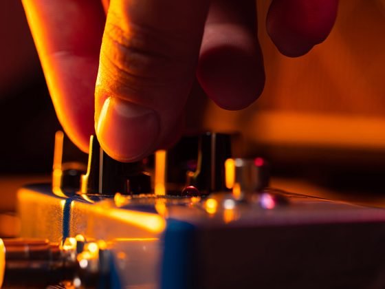 Guitar effects that mimic voice