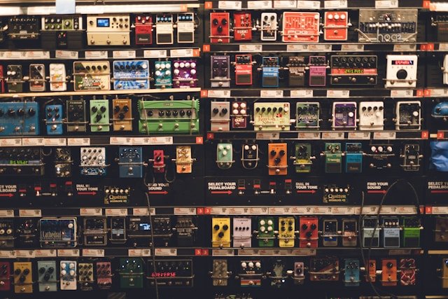 9 Reasons Guitar Pedals Feel Hard to Choose