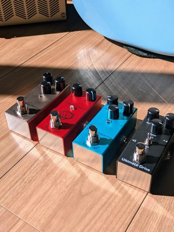 Set of 4 mini pedals